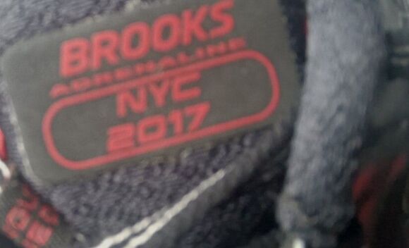 Brooks Adrenaline GTS 18 Running Shoes NYC 2017 Special Edition Mens 15 D main image 7
